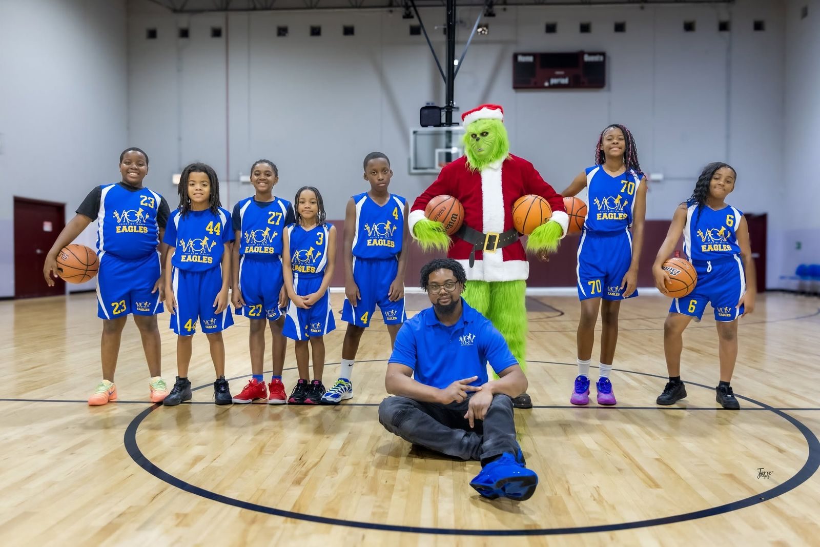 Holiday basketball event with V.O.V youth
