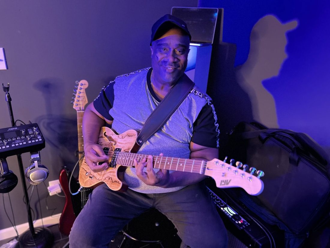 Spalted maple and soul - guitar night